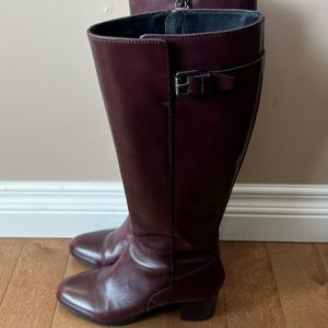 GEOX genuine leather boots in Burgundy.